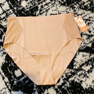 NWT Honeylove Crossover Brief